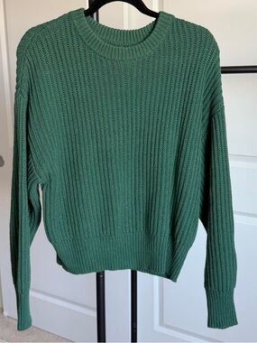 Women’s Green Ribbed Knit Sweater